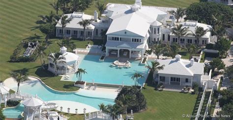 An der seite von karen lynn gorney, die heute 74 jahre alt ist, tanzte sich john 1977 in die herzen seiner fans. Céline Dion, John Travolta, Justin Bieber... découvrez les ...