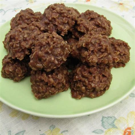 For once, my boys could lick the bowl and i didn't have to worry about the. Summerstead: Chocolate Oatmeal No-Bake Cookies