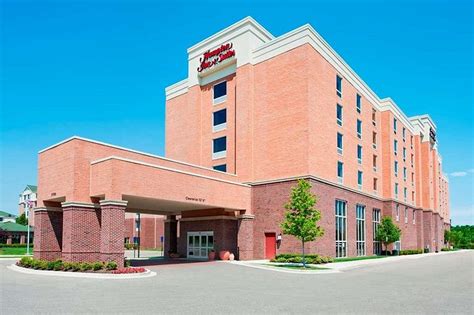 Hampton Inn And Suites Detroitairport Romulus 123 ̶1̶5̶2̶ Updated 2023 Prices And Hotel