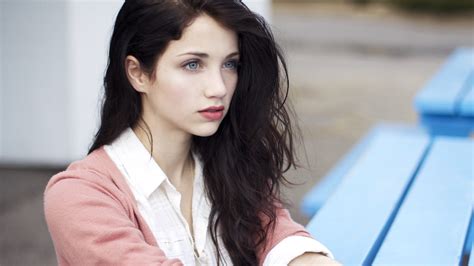 emily rudd women actress brunette blue eyes looking away sensual gaze long hair windy hd