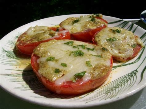 Arrange tomato slices in a single layer on a baking tray. Baked Parmesan Tomato Slices Recipe - Food.com