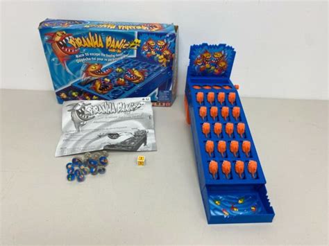 2005 Mattel Piranha Panic Game 100 Complete With Instructions For Sale