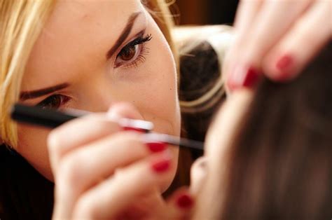 When It Comes To Bridal Makeup Give The Command In The Hands Of A