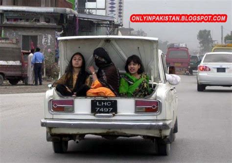 Funny Girls Of Pakistan ~ Only In Pakistan
