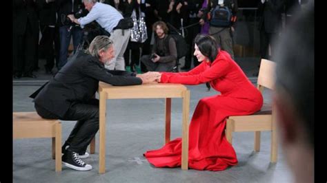 En fotos Marina Abramovic 40 años de arte extremo BBC News Mundo