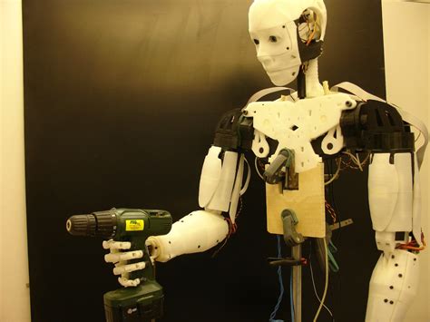 Cet Inventeur A Créé Le Premier Robot Humanoïde à Imprimer En 3d