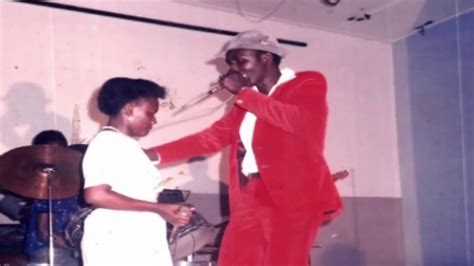 Nyina wa twana twakwa by demathew : Nyina wa Kiune Live late 1980's - YouTube