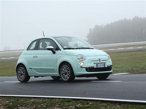 If it's retro charm you're after, not many new cars come close to the chic fiat 500. Fiat 500 - vellykket to'er | FDM