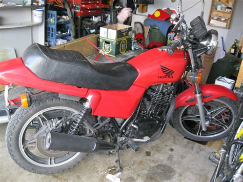The ft500 ascot was named after the famous california dirt track. File:1982 Honda FT500 Ascot.jpg