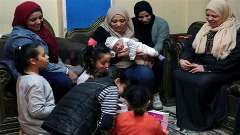 دوز مولود جديد كل 15 ثانية في مصر