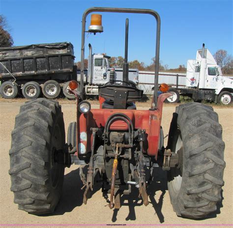 Case International 685 Tractor In Mountain View Mo Item 3564 Sold