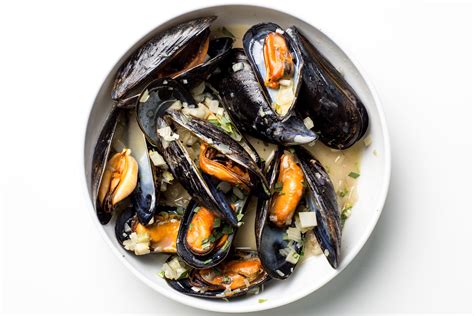 Steamed Mussels With Fennel And Tarragon Bon Appétit