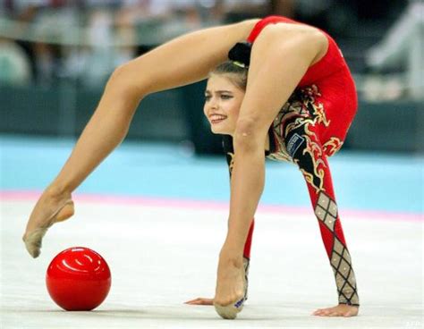 Alina Kabaeva Gymnaste Sex Symbol Ex Députée Et Désormais Patronne