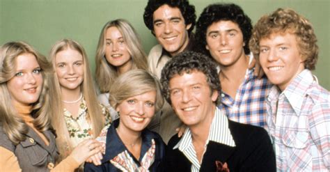 Behind The Scenes Of The Surreal Silly Brady Bunch Hour