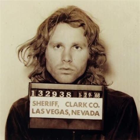 Jim Morrison Arrestado En Las Vegas Por Embriaguez Y Desordenes