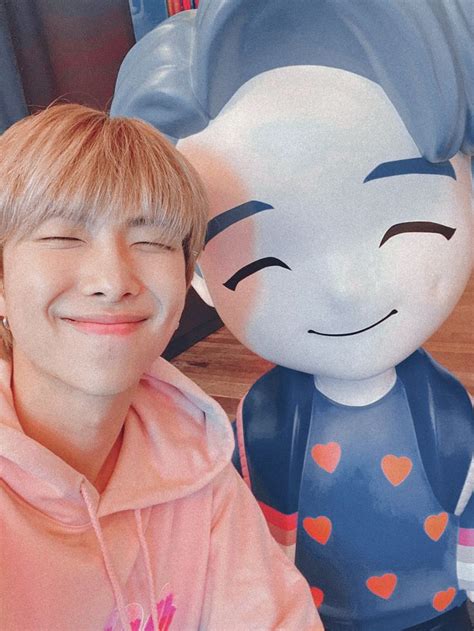 Today in this video i will show you how to set video as wallpaper in your desktop or live wallpaper in your desktopvideo wallpaper : 𝙈𝙞𝙣𝙮𝙚𝙤𝙣'𝙨 𝙚𝙙𝙞𝙩𝙚𝙙/🌙 | Gambar bergerak, Gambar, Imajinasi