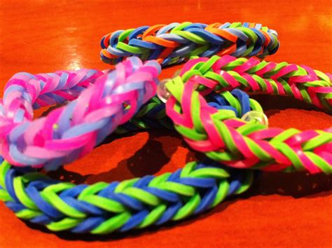 Ideas De Pelos Pulseras Con Gomitas Moda 2014