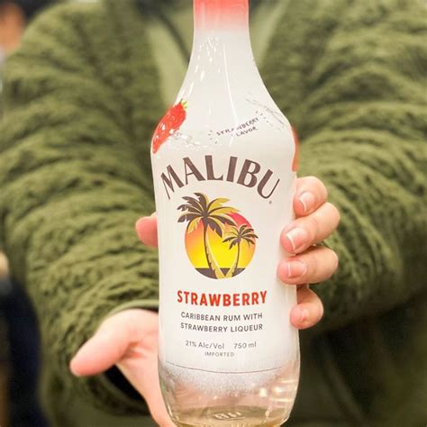 A match made in tropical heaven, malibu lime adds a citrus flavor twist to the wildly popular malibu caribbean rum with coconut liqueur that makes beach . Malibu Rum Has A New Strawberry Flavor, So It's Time To ...