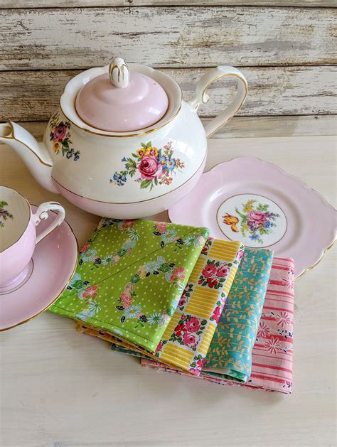 Vintage Inspired Tea Party Napkin Set Reversible Fabric Etsy Fabric