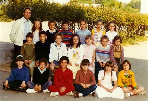 Photo De Classe Cm2 De 1983 Ecole Les Pins Copains Davant