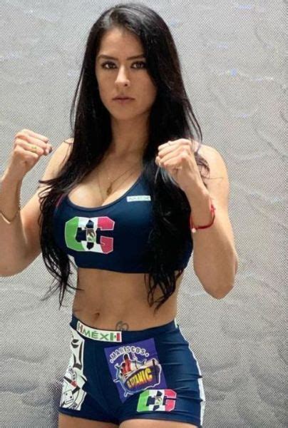 mma la peleadora lucero acosta sorprende al posar en ropa interior mundo ko bellezas del ring