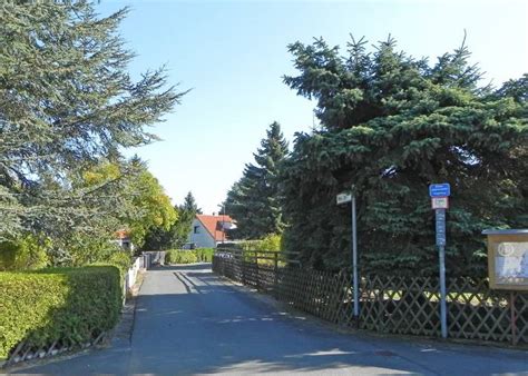Und ich meine das nicht negativ oder abschätzig. Steinträgerweg, Berlin-Britz, Britzer Garten, Neukölln ...