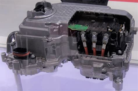 Power Control Unit For Compact Hybrid Vehicle With Two Motor Hybrid