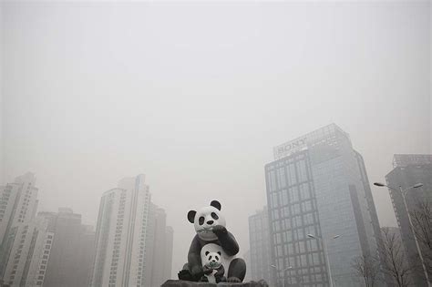 To tackle severe air pollution, beijing has launched comprehensive air pollution control programs in phases since 1998. Beijing authorities set up new pollution warning system