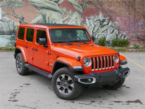 Jeep Wrangler Unlimited Sahara Sky One Touch