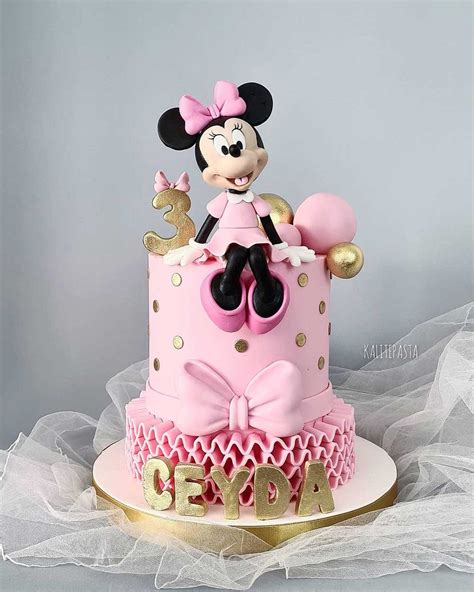 Gold And Pink Minnie Mouse Cake Between The Pages Blog