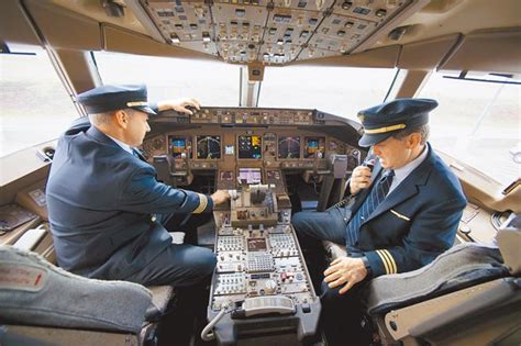 Jun 01, 2021 · 命理師李靜唯分析直指，「就算這一波控制下來，今年10月份土星、木星、冥王星會一同匯聚在摩羯座，並且與身在雙子座的『羅喉』產生相位，10月. 機師確診 - æ¡ˆ765æ©Ÿå¸«çˆ†æœ‰å¦»å° å¯†è¦‹å»£é ...