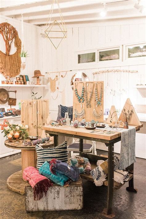 Bohemian holiday party | Pop-up shop | Boutique decor ...