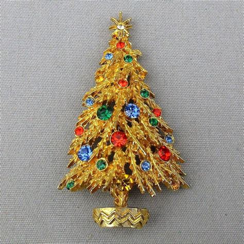 Vintage Signed Art Christmas Tree Pin Brooch Rhinestones From