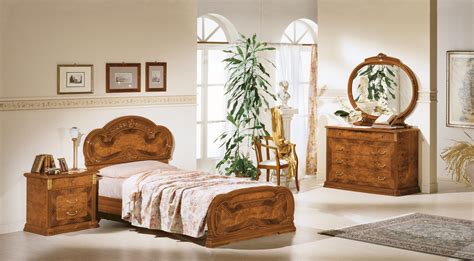Esf Milady Traditional Walnut Finish King Size Bedroom Set 5 Pcs Made