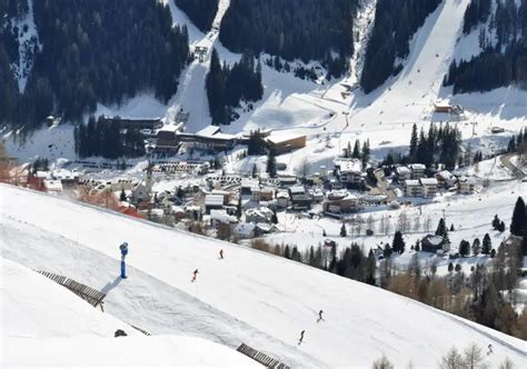 Dolomites Ski Resorts Italy Dolomites Ski Lifts Terrain Maps And Tickets
