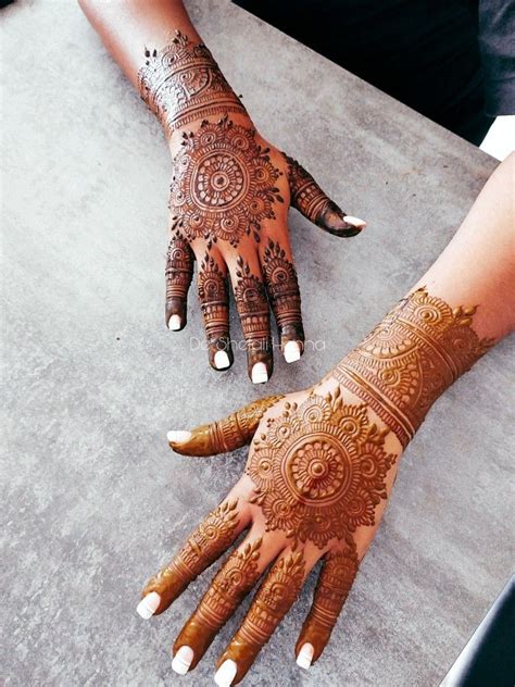 Darshinis Engagement Henna In 2023 Engagement Bride Henna