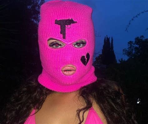 Aesthetic wallpaper, 90s fashion, mexican food recipes, glow up checklist, healthy skin care routine,star wars meme, mood quotes 3 holes ski mask pfp, ski mask aesthetic, winter 2020 face covering with embroidery, ready to ship. Baddie Pink Ski Mask Aesthetic Gif - MASK
