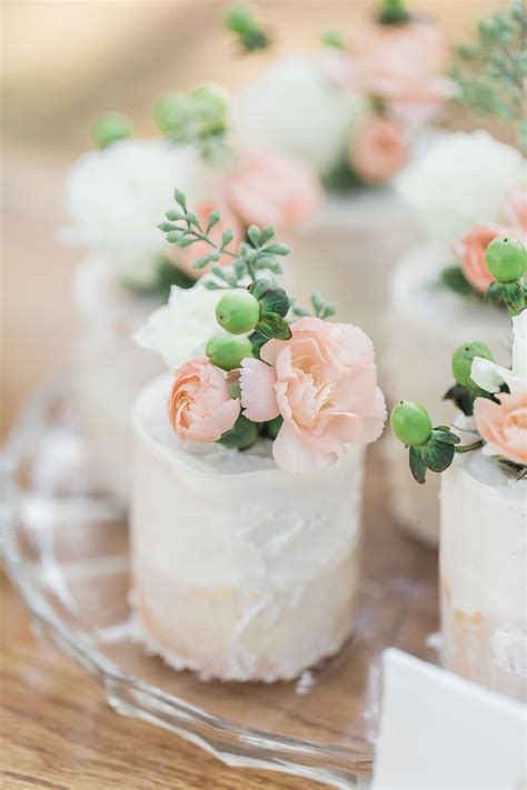 52 Small Wedding Cakes With A Big Presence Martha Stewart Weddings