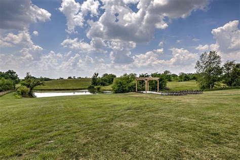 The Bell Of Camden Point Camden Point Mo Wedding Venue