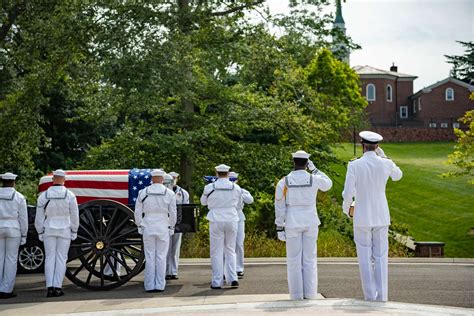 Sailors From The Us Navy Ceremonial Honor Guard Nara And Dvids