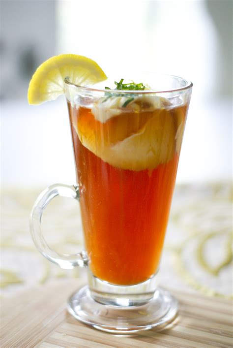 Ice Tea With Fresh Mint And Lemon Gelato For Your Kentucky Derby Bar