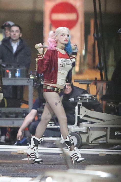 Margot Robbie Looks Perfect As Harley Quinn