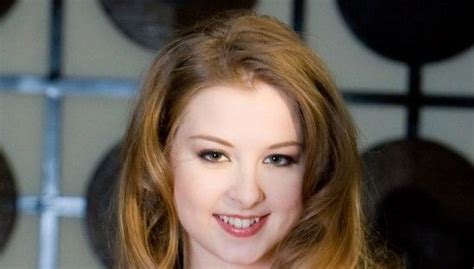 Sunny Lane Biographywiki Age Height Career Photos And More
