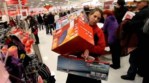 What Shops To Go To On Black Friday - Shoppers go crazy on Black Friday - YouTube