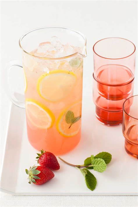 Only 120 calories per serving! 26 Best Summer Drink Recipes - Non Alcoholic Summer Drinks