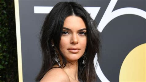 Kendall Jenner Fame Causes ‘debilitating Anxiety That Brings On ‘full