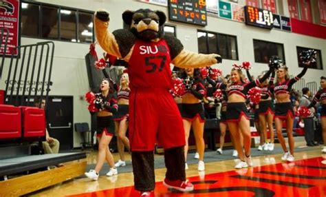 Southern Illinois University Edwardsville Cougars Mascot Eddie T