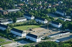 Rostock von oben - Gebäudekomplex der Bundeswehr- Militär- Kaserne ...