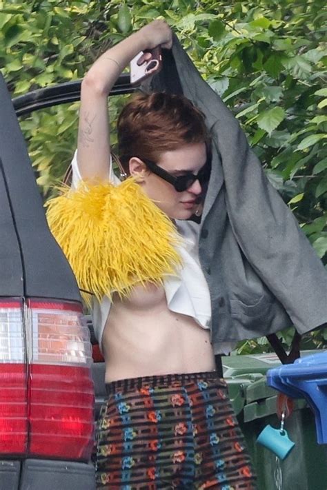 Tallulah Willis Topless Tits By Paparazzi In La 8 Photos The Fappening