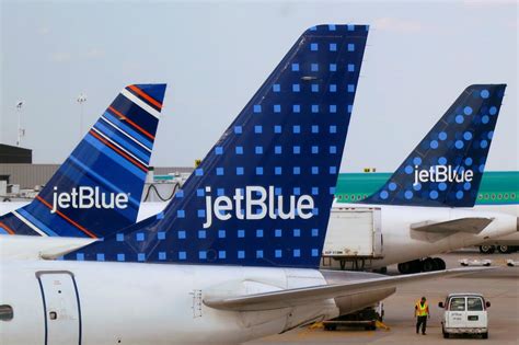 Jetblue Becomes First Us Airline To Require Passengers Wear Face Masks